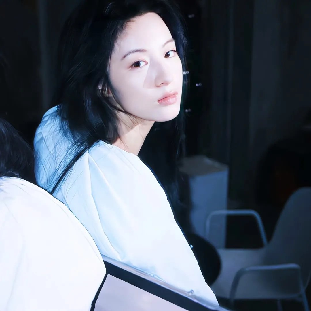 黑白姊妹